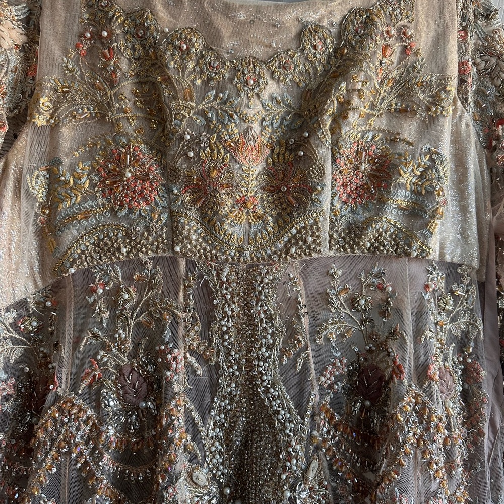 Pakistani/Indian bridal lengha - Picture 7 of 15
